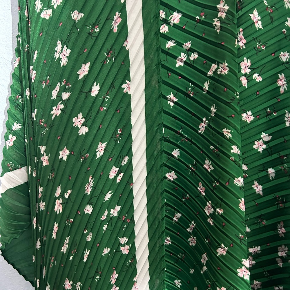Banana Republic Green Floral Pleated Crinkle Wrap Shawl Kimono SZ OS NWT - Picture 6 of 6